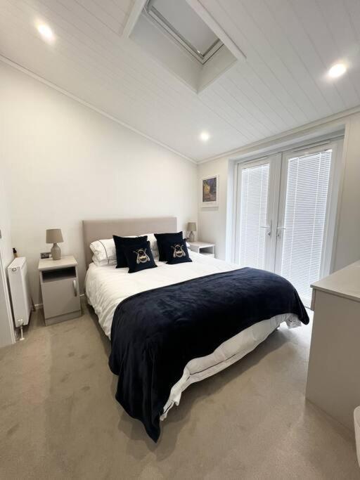 Diddly Squat Lodge With Hot Tub, Pendle View Holiday Park Clitheroe Extérieur photo